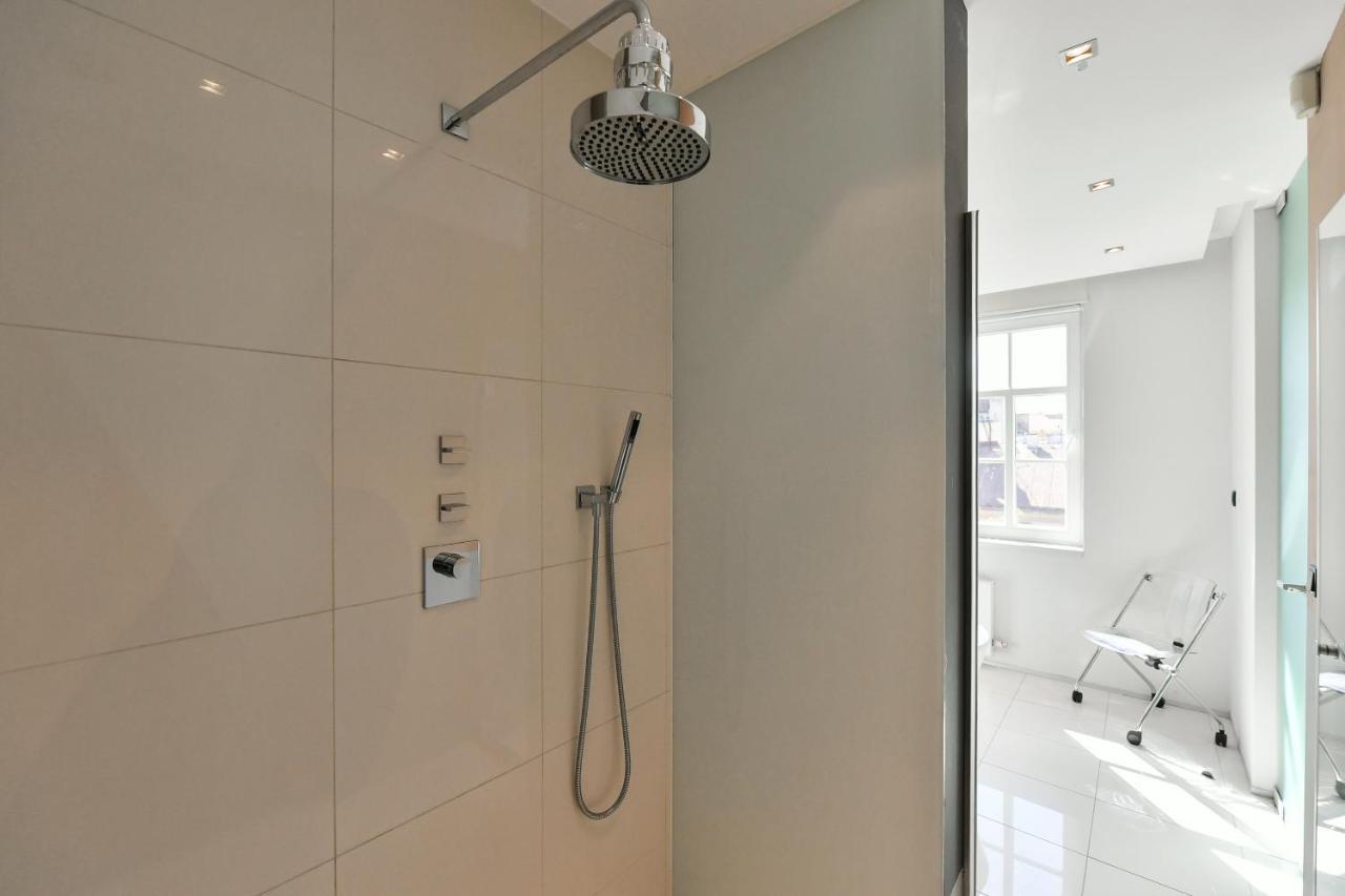Luxury Central Penthouse With Sauna, Terrace, 250M2, 5Bdrm, 3Bthrm Prague Exterior photo