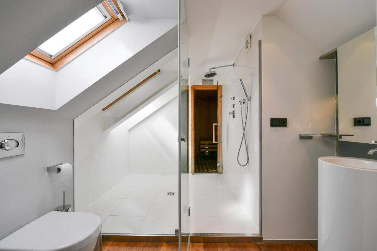 Luxury Central Penthouse With Sauna, Terrace, 250M2, 5Bdrm, 3Bthrm Prague Exterior photo